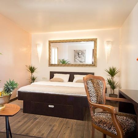 Apartment Shambala Sea View Rovinj Bagian luar foto
