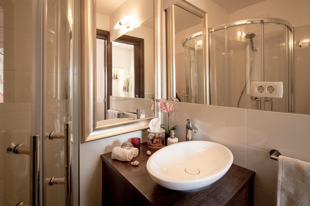 Apartment Shambala Sea View Rovinj Bagian luar foto